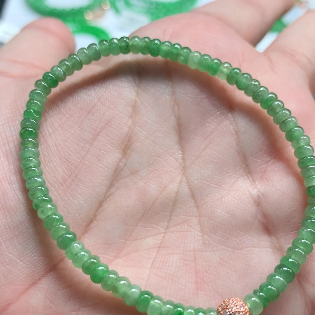 翡翠未镶嵌手链翡翠