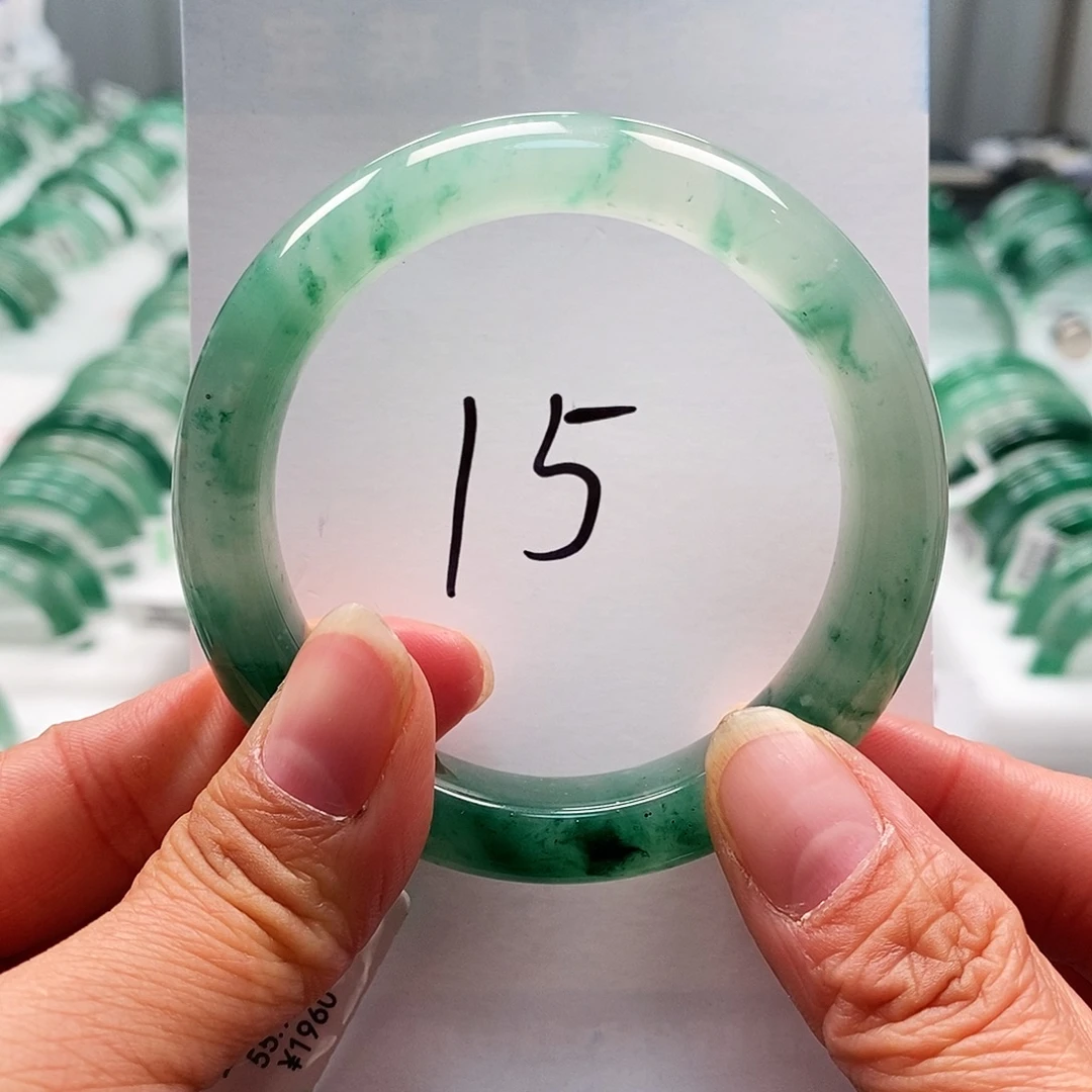 石英质玉未镶嵌手镯56圈口手镯