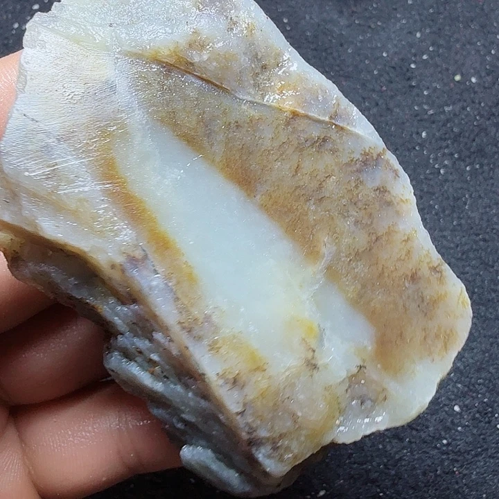 和田玉（糖玉）未镶嵌珠宝半成品