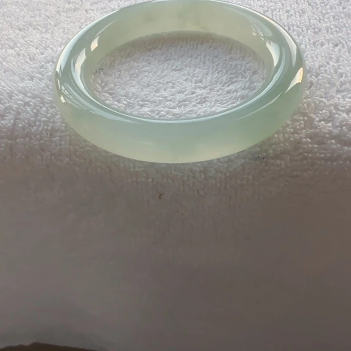 凡***人翡翠未镶嵌手镯冰胶