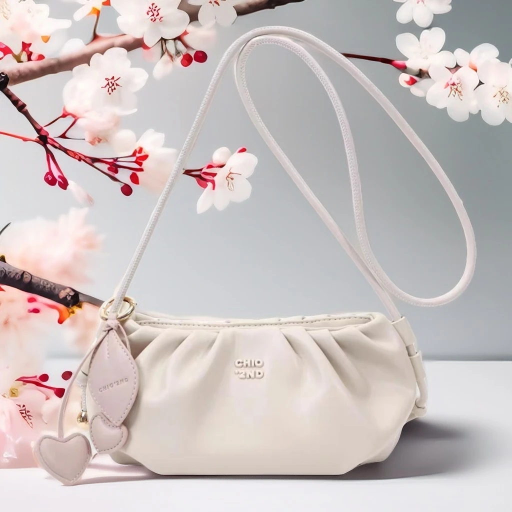 真南风Chio2n花间拾光云朵包2025超火小包包女褶皱软糯单肩斜挎包