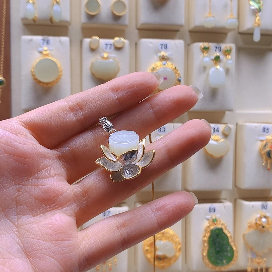 颈饰银S925镶嵌和田玉