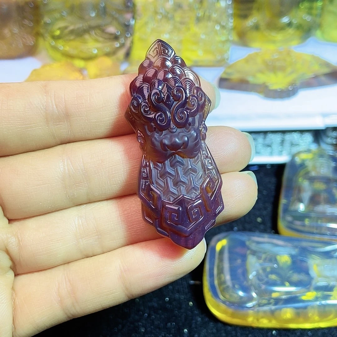 琥珀颈饰未镶嵌唐玄甲