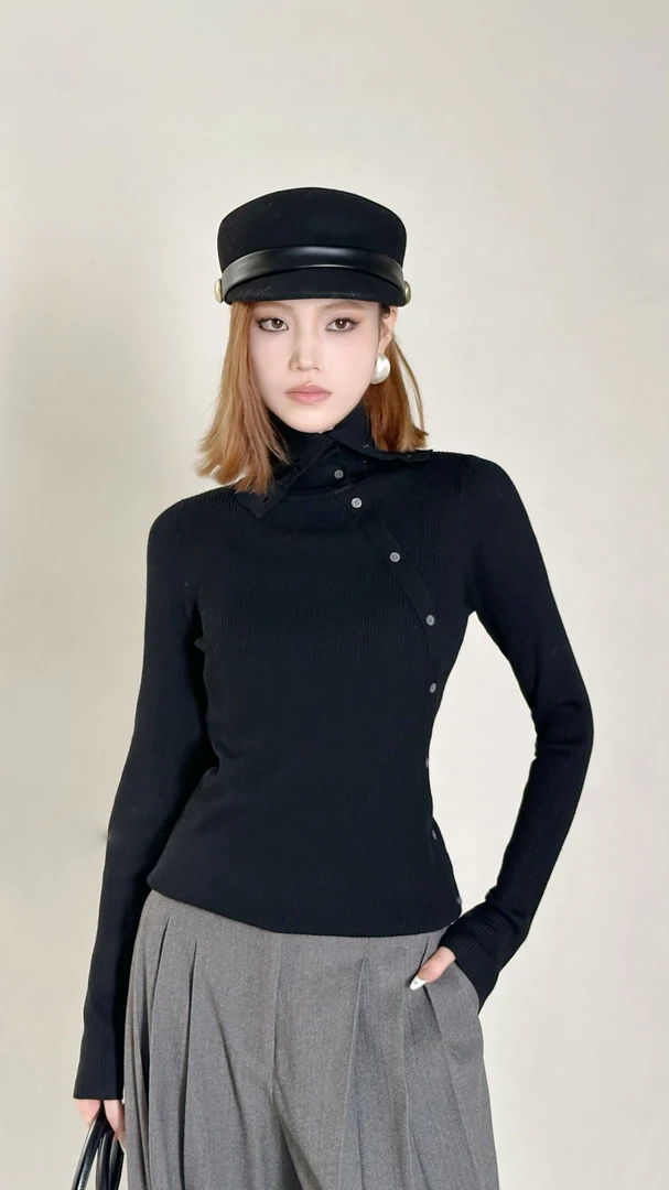 老吴衣橱 冬季新款设计感翻领斜扣针织衫女时尚百搭上衣毛衣C329