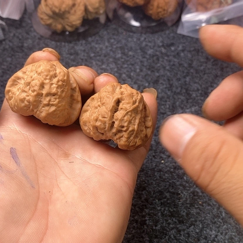 【闪购商品】文玩核桃吊坠42三角蛙