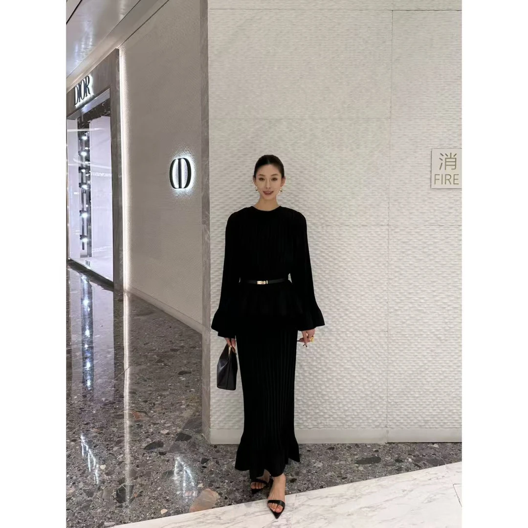 FIINAL《多姿漾动》慵懒风褶皱喇叭袖鱼尾裙两件套