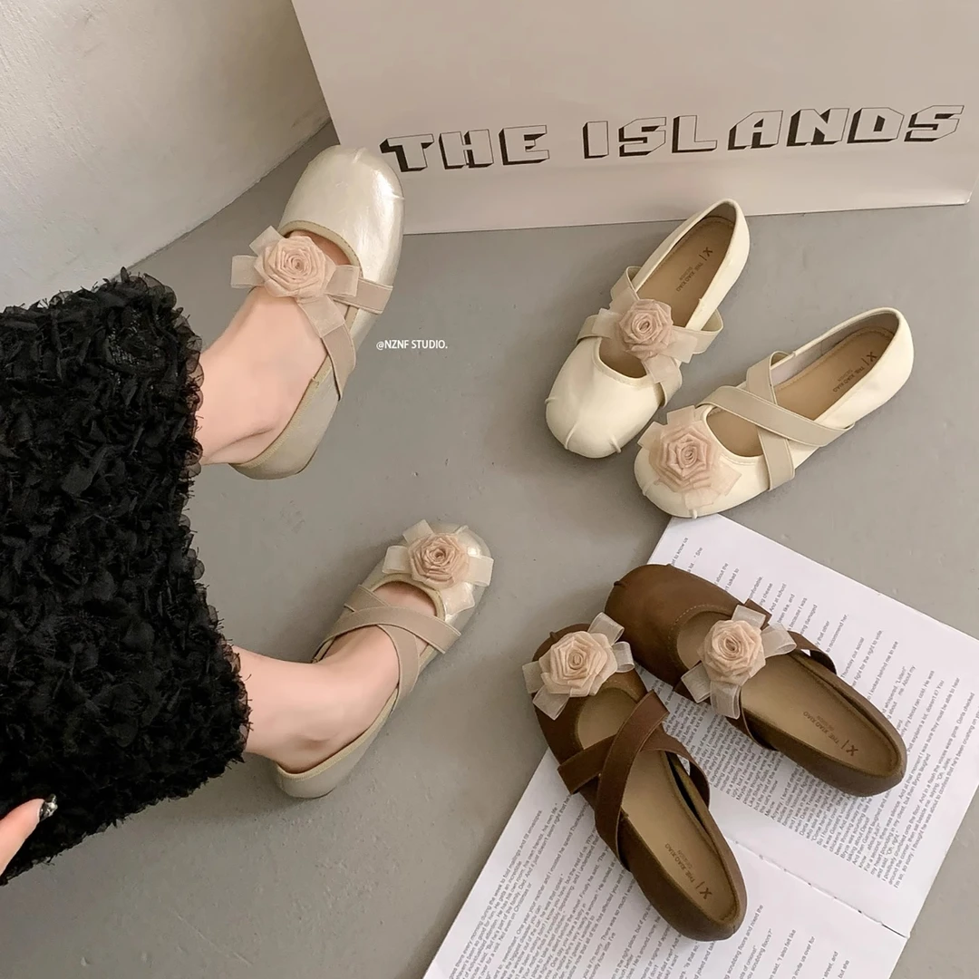 法式复古白色平底浅口单鞋女2025新款夏季芭蕾风玛丽珍鞋子