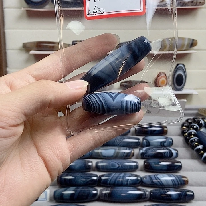 阿***具玛瑙/玉髓未镶嵌颈饰