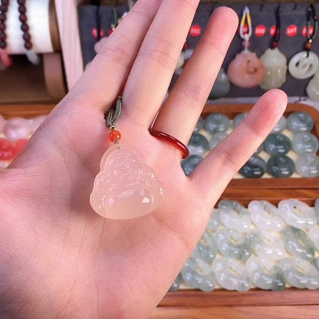 颈饰未镶嵌石英质玉@*