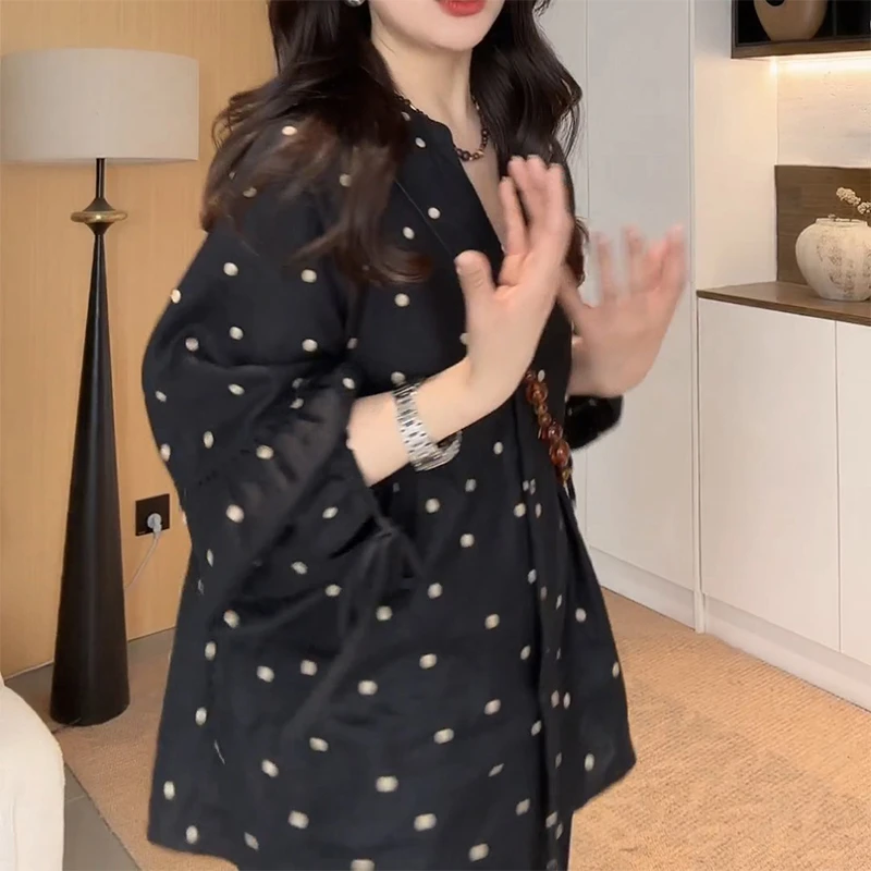 极简风小众洋气灯笼袖衬衫女2025年春夏新款时尚波点长袖衬衣上衣