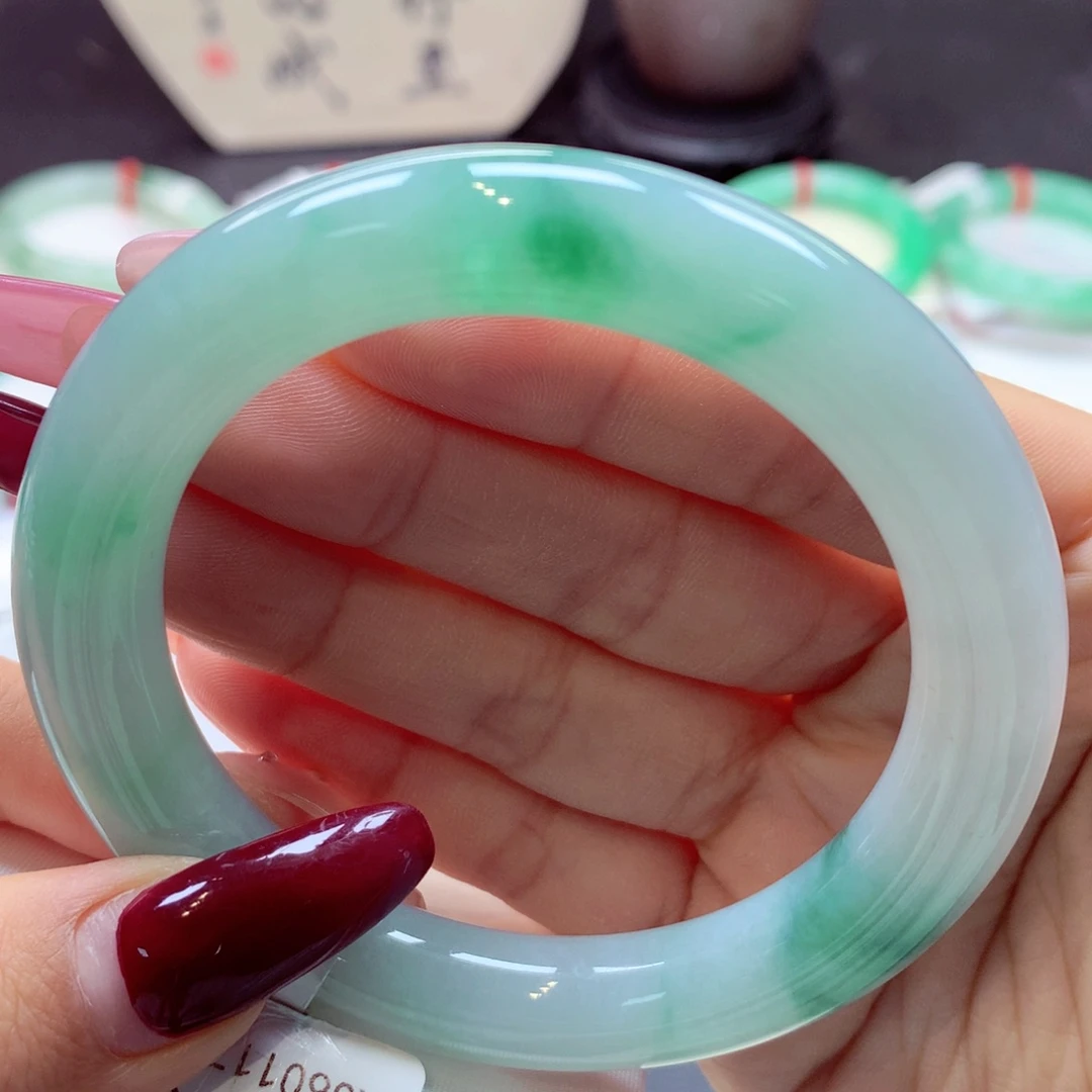 翡翠手镯未镶嵌圆条39号66