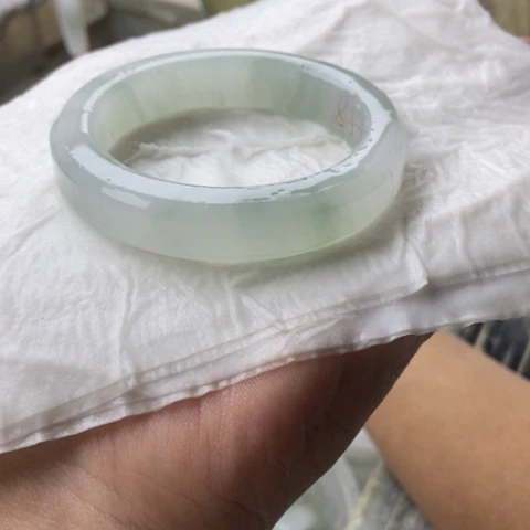 石英质玉手镯未镶嵌《***》加工定制