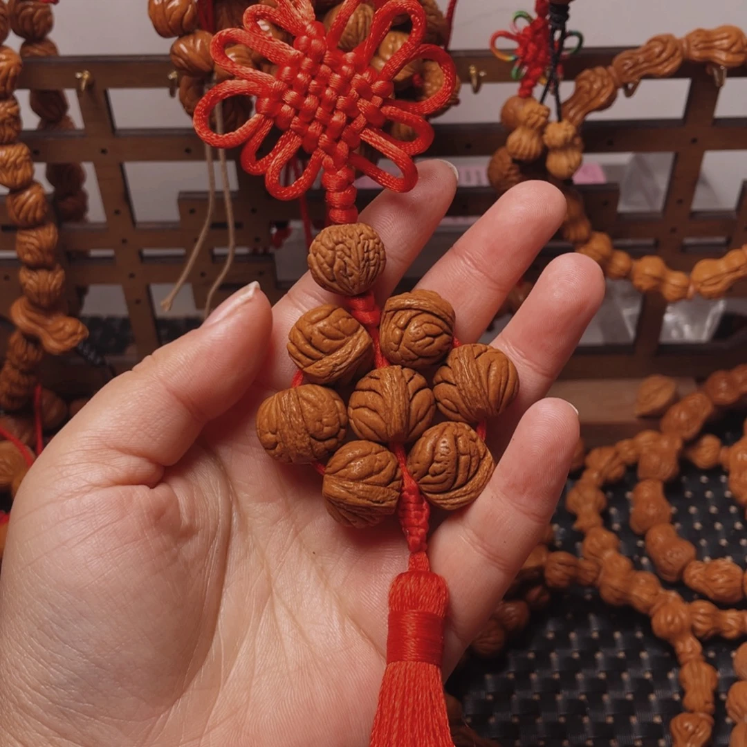 木质类龙纹桃枭挂件