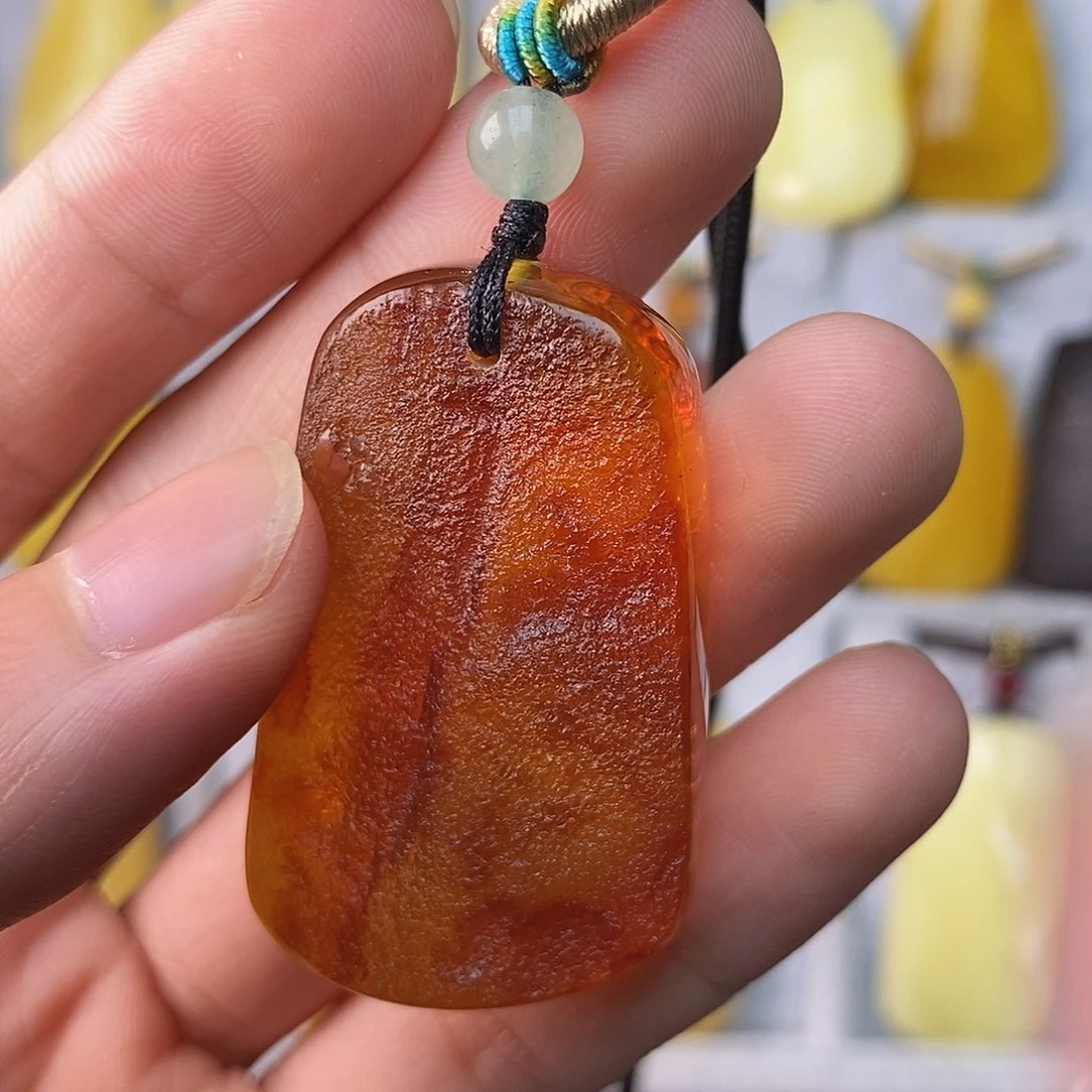 未镶嵌颈饰琥珀琥珀