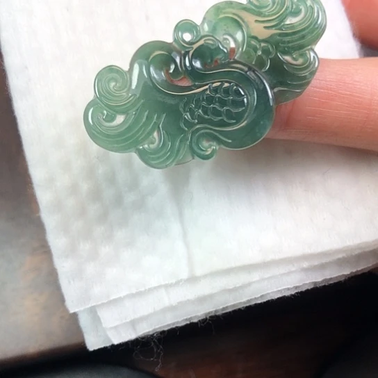 翡翠未镶嵌颈饰缅甸A货，每天下午1点半开播