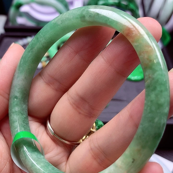 未镶嵌手镯翡翠翡翠手镯