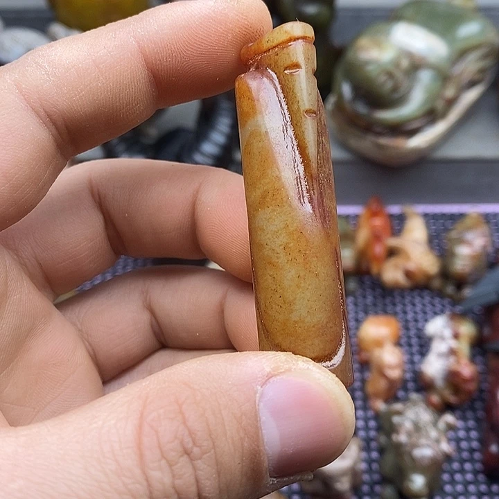 未镶嵌蛇纹石玉颈饰
