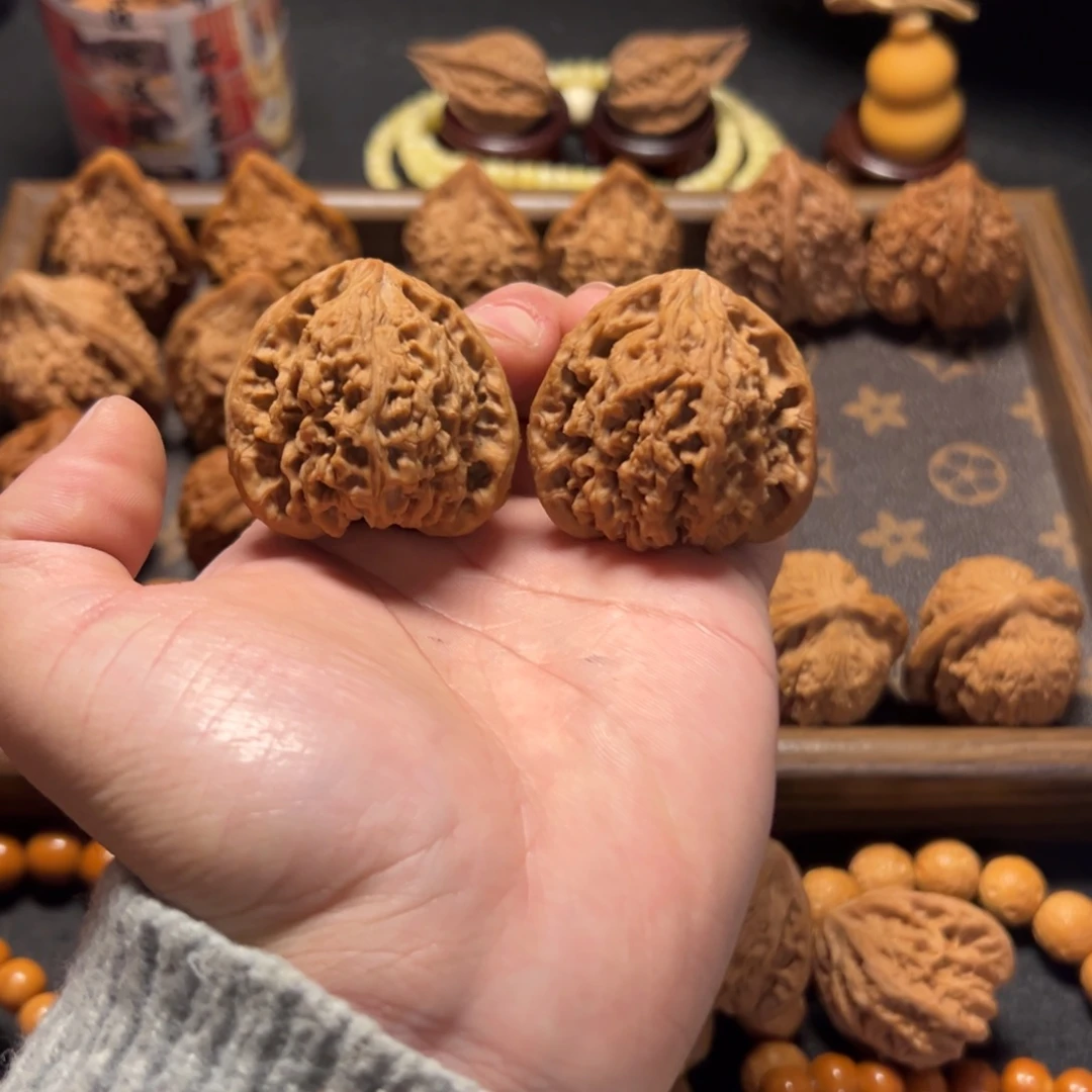 核桃手串/手链老树三角丑南疆石43