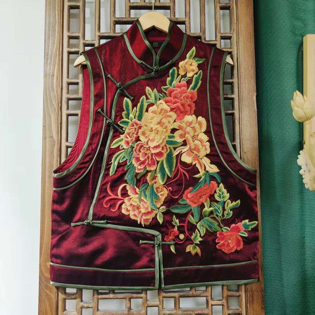 (LS667-4) 凤徕兮私人定制暗红色光板底牡丹花刺绣盘扣马甲（单）