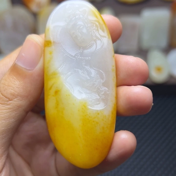 颈饰未镶嵌和田玉