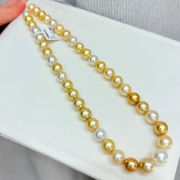 白蝶混彩9-12.6mm 温柔甜美 性价比微微瑕