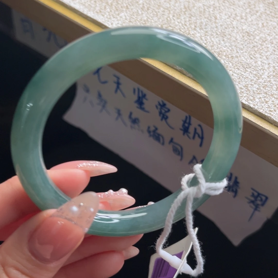 翡翠未镶嵌手镯手镯