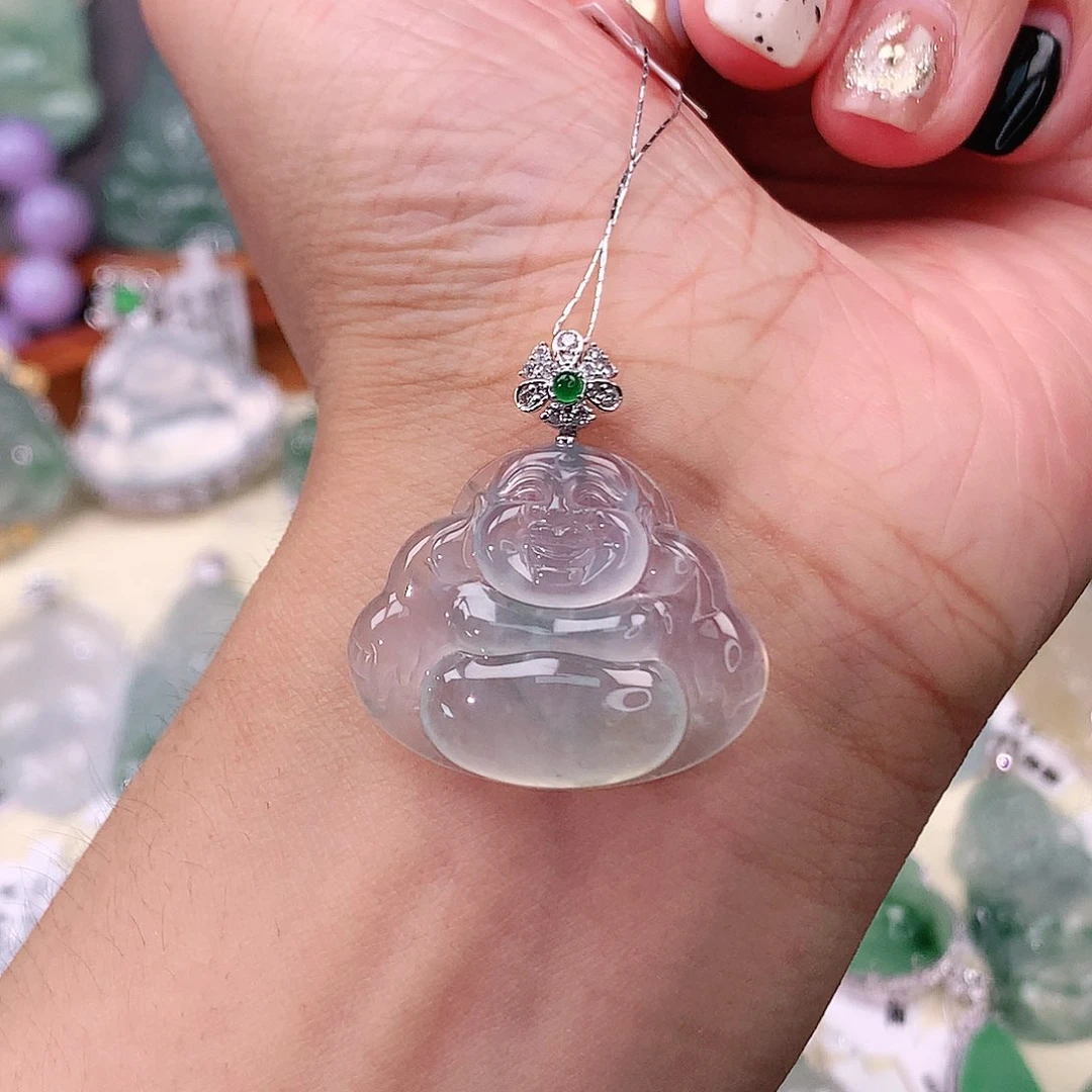 翡翠18K金镶嵌颈饰佛公