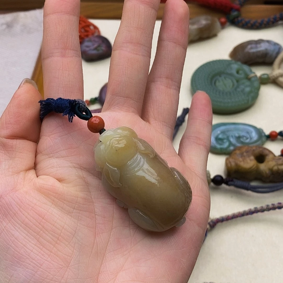 和田玉颈饰未镶嵌用****6