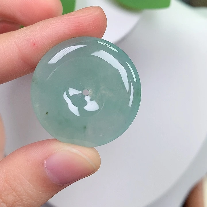 翡翠未镶嵌颈饰平安扣 28.7-5.2mm