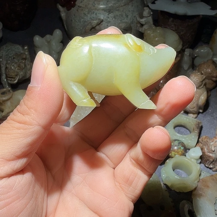 荣***堂和田玉（糖玉）未镶嵌挂件