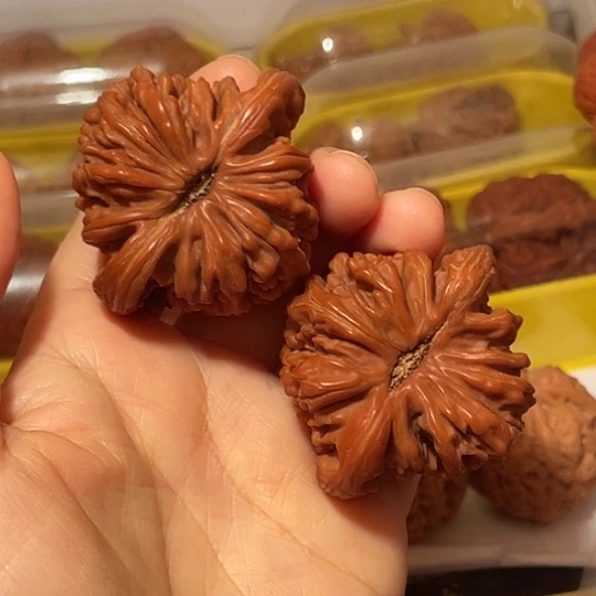 星***辰文玩核桃吊坠核桃