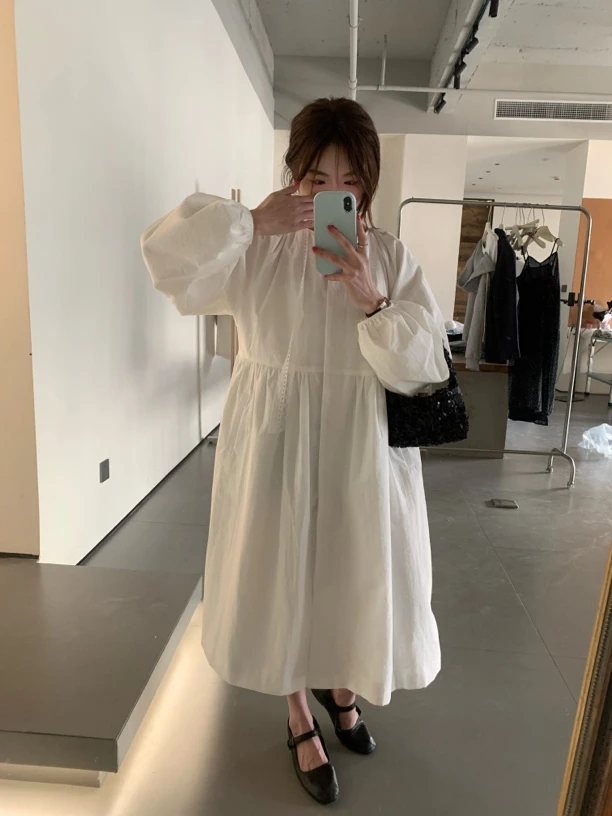 2025春季新款高级感气质圆领灯笼袖连衣裙女韩版宽松小个子大摆裙