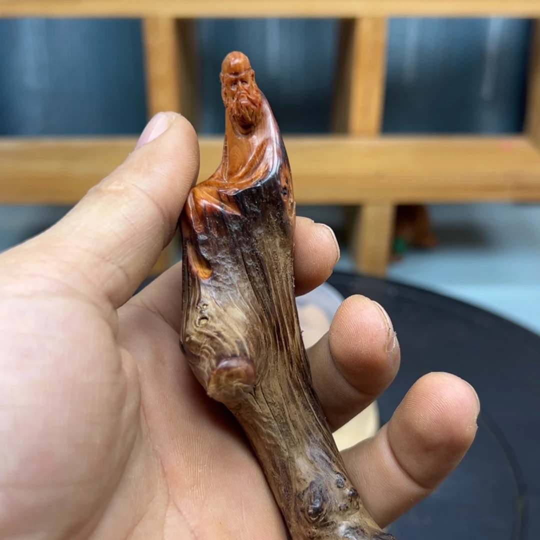 ****噜木崖柏木摆件手把件
