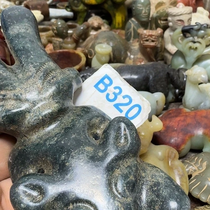 和田玉未镶嵌颈饰漠