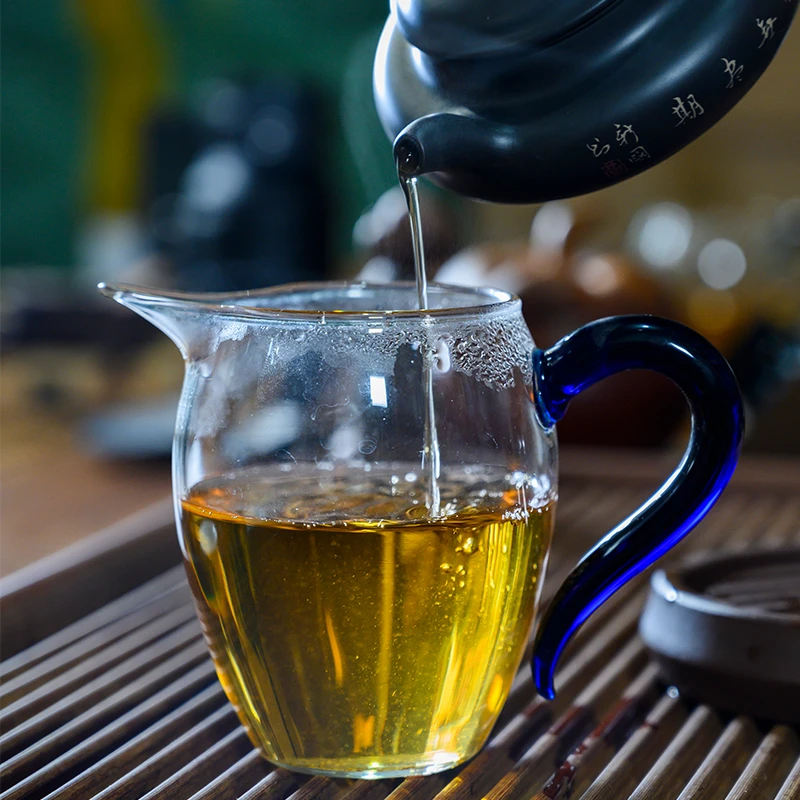 试喝【正宗老班古树】老班章古树纯料普洱茶生茶头春上等生普洱