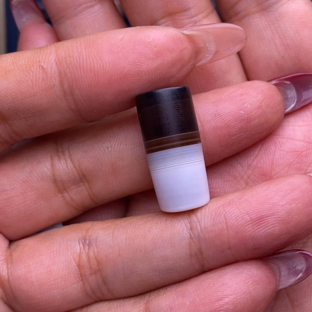 盘***傅玛瑙/玉髓未镶嵌珠宝半成品