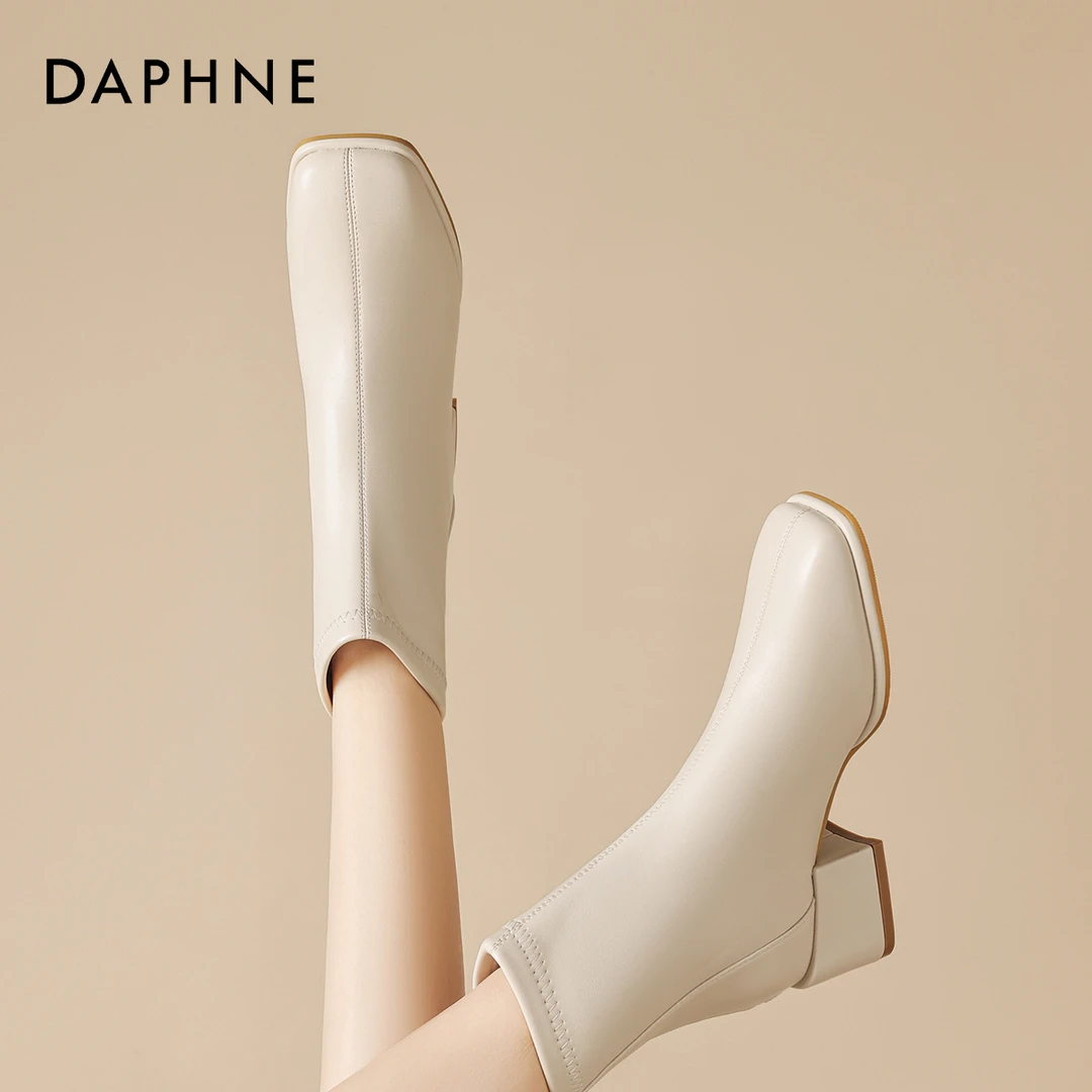 达芙妮白色瘦瘦靴法式2024新款秋冬季加绒粗跟中筒切尔西小短靴