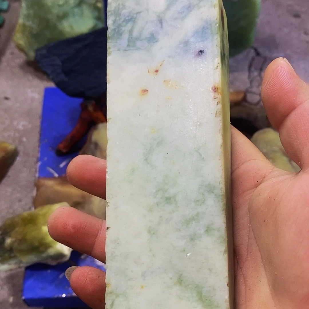 岫玉未镶嵌珠宝奇石手*日