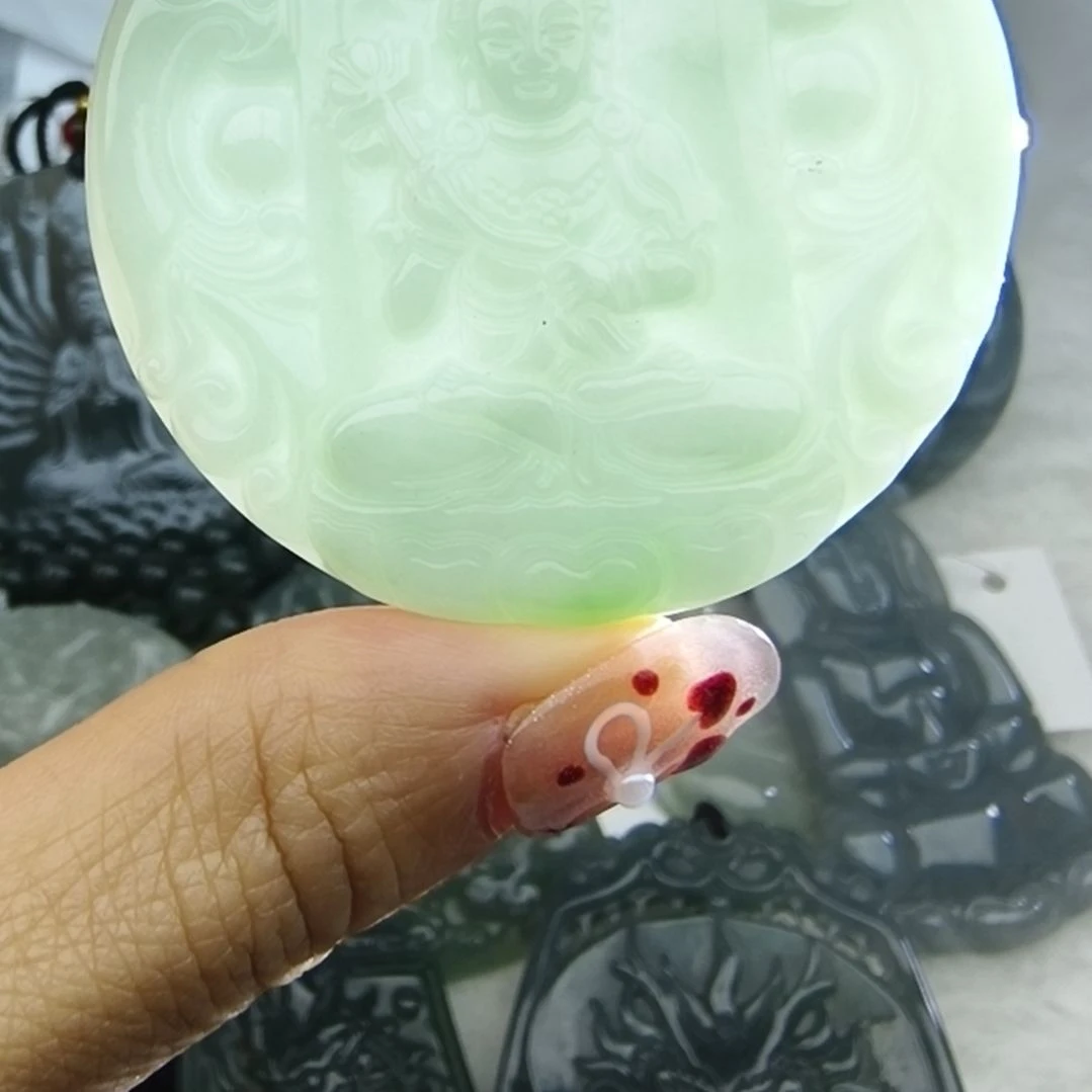 翡翠吊坠(不含链)未镶嵌