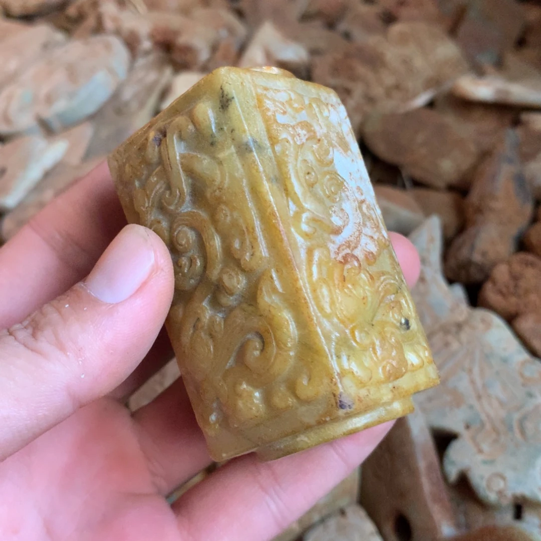 未镶嵌和田玉挂件