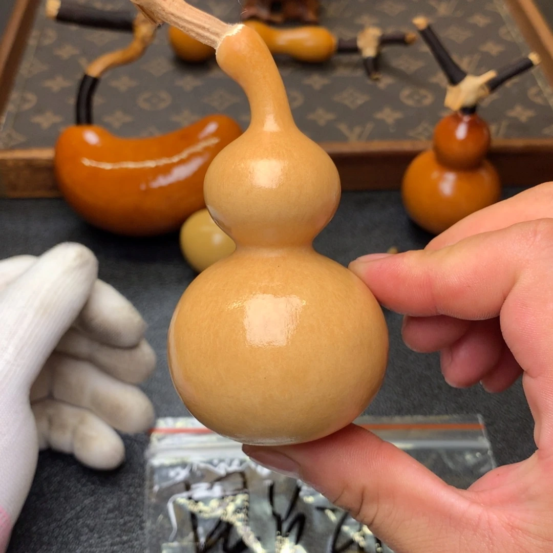 黑***前天然的天然植物油烧热