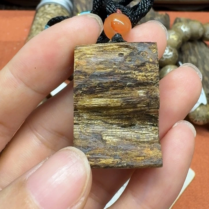 大叶紫檀（黑酸枝木类）