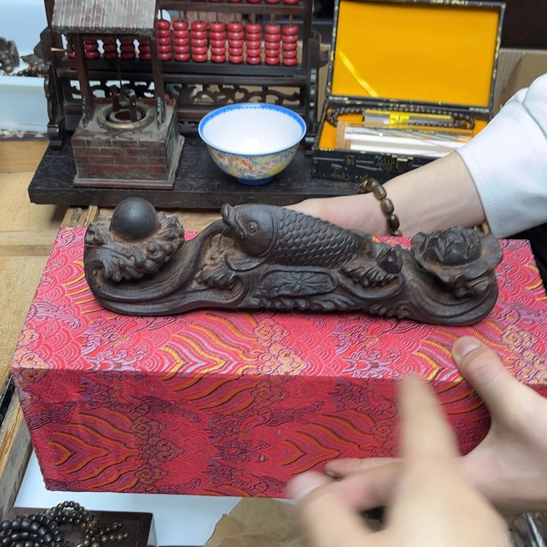 大叶紫檀（黑酸枝木类）