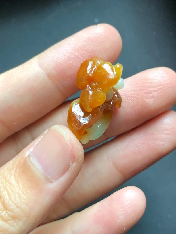 缅甸翡翠A货挂件【毛货定制未抛光无鉴赏期】