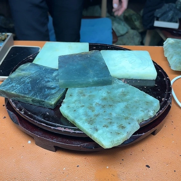 蛇纹石玉原石未镶嵌岫玉镯子板随机发128