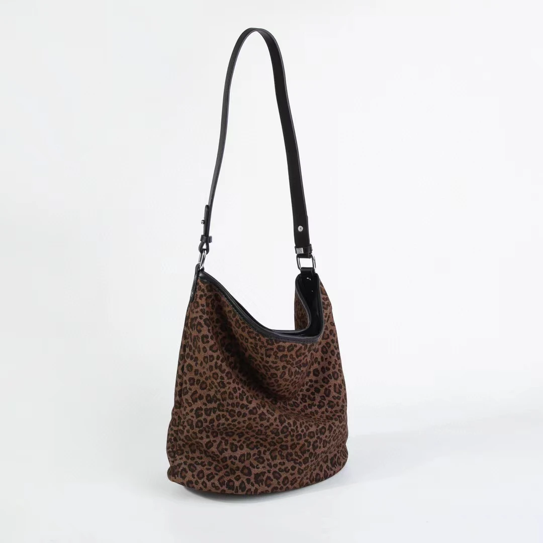 SHANGJIM~复古潮流豹纹水桶女士包包大容量单肩斜挎休闲好搭