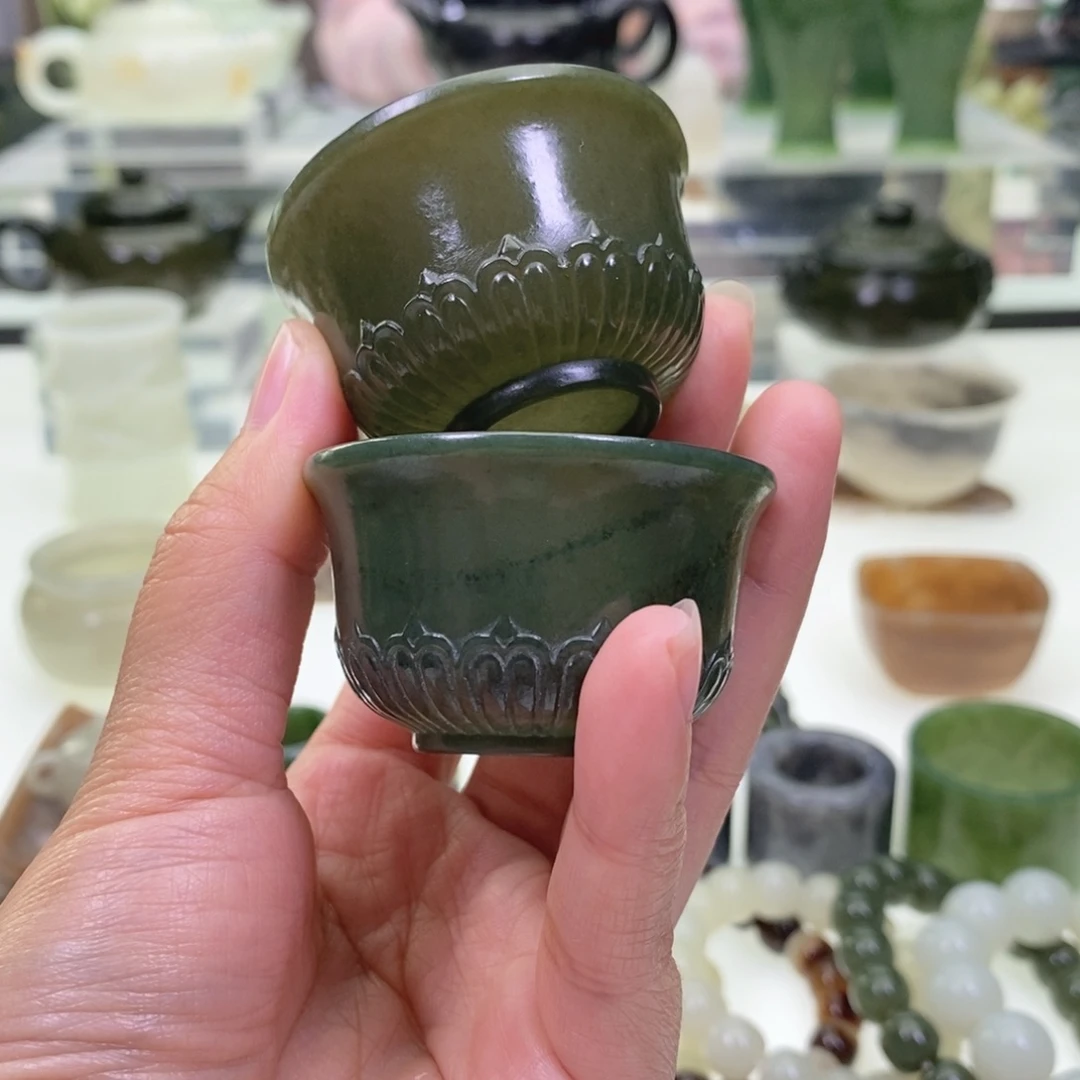 和田玉杯子未镶嵌