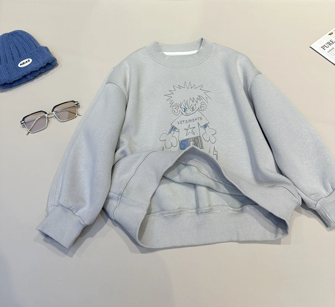 儿童冬装韩范舒适洋气百搭卡通印花一体绒套头卫衣   88054