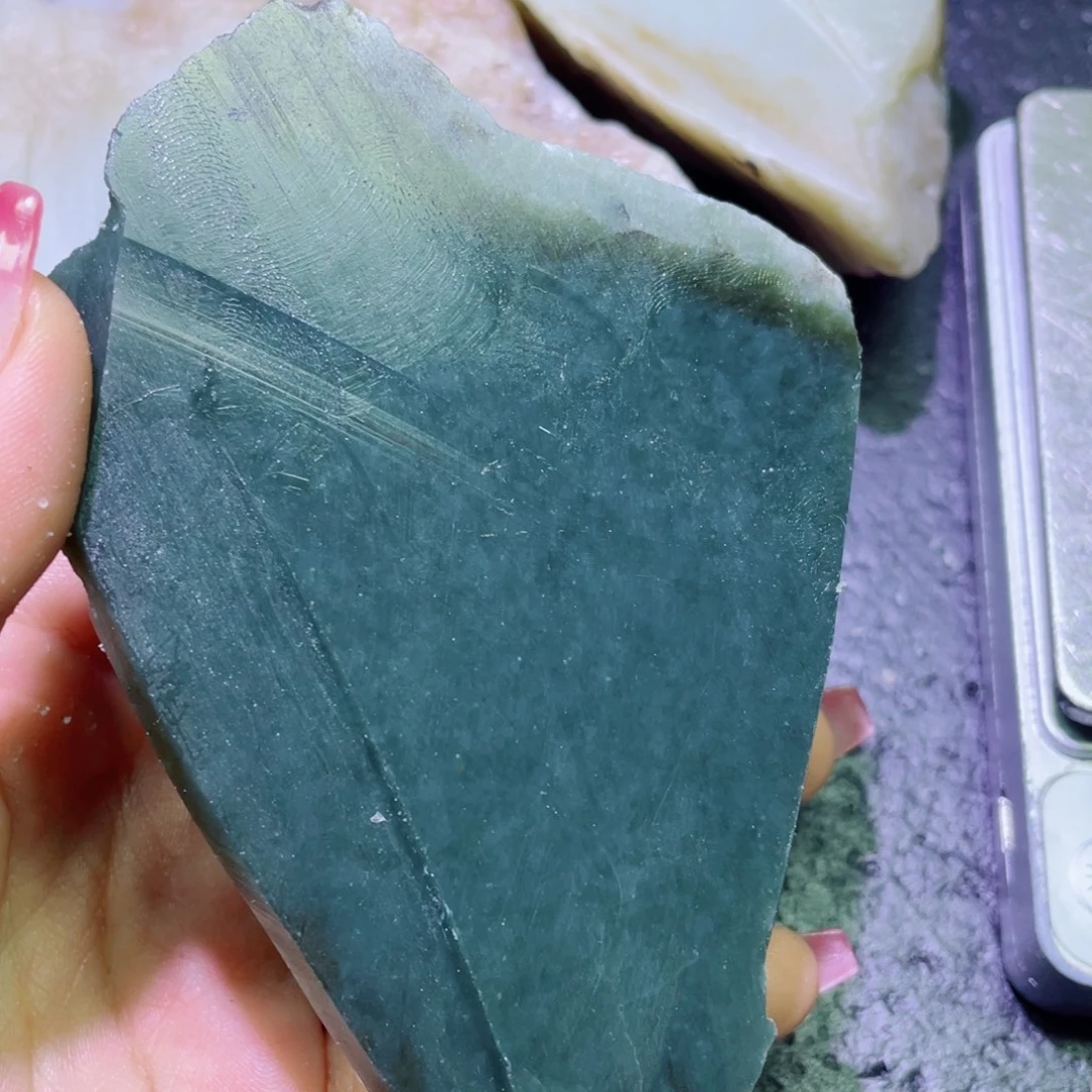 和田玉未镶嵌珠宝半成品