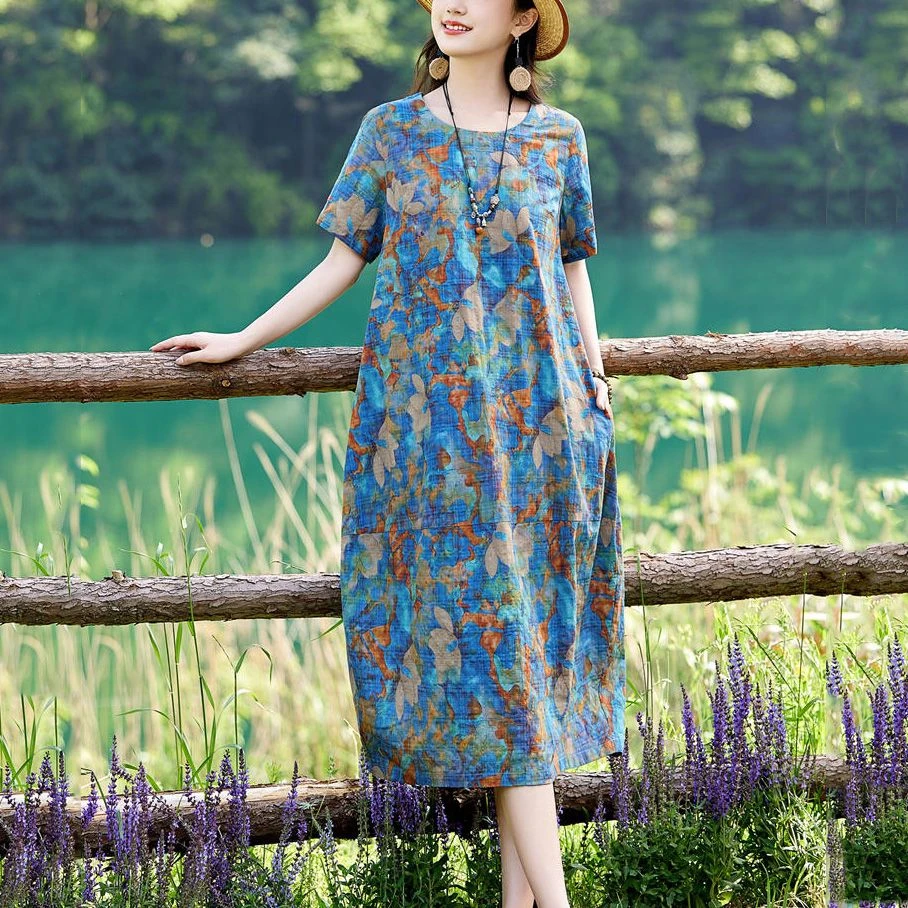 高端碎花连衣裙女2024夏季新款中老年妈妈宽松遮肚休闲直筒裙